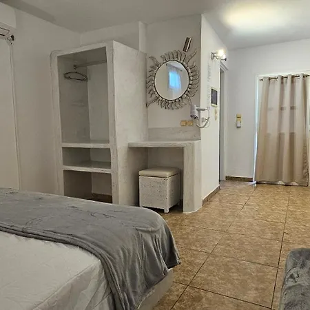 Pleasure Black Santorini Apartment *